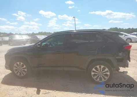 2020 Toyota Rav4 Xle Premium from USA, damaged, VIN 2T3C1RFV2LC063054